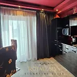 Royal Sinn Signature