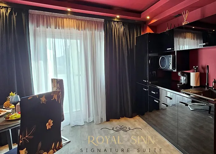 Royal Sinn Signature