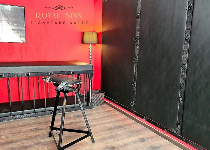 Royal Sinn Signature アパート